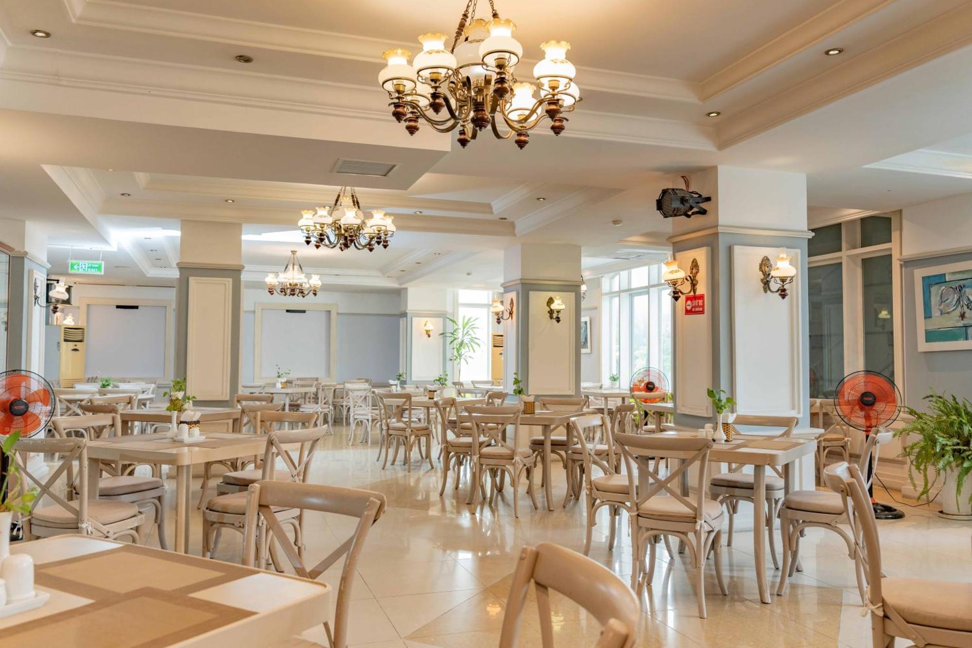 Rembrandt Hotel Nha Trang Exterior foto